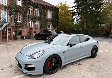 Porsche Panamera Turbo 4.8 V8