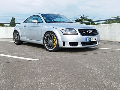 Audi TT Coupe 3.2 quattro -