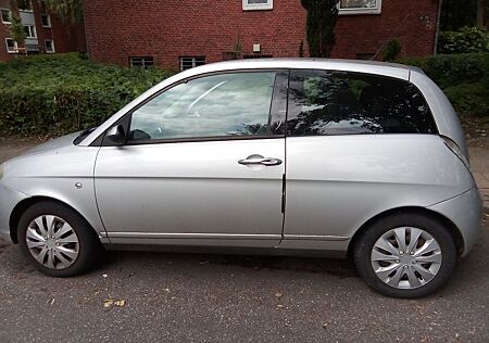 Lancia Ypsilon 1.2 8v Oro Oro