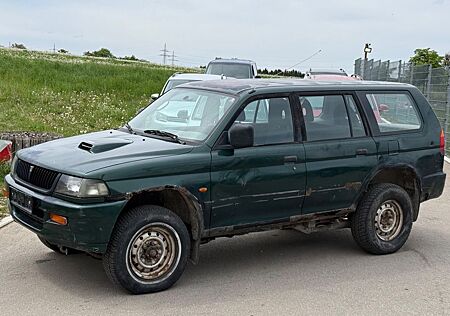 Mitsubishi Pajero Sport 2.5TD GLX 4WD *KLIMAANLAGE*AHK*EFH*