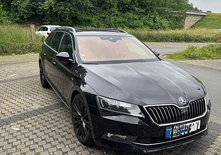 Skoda Superb 2.0 TSI DSG 4x4 L&K Combi L&K