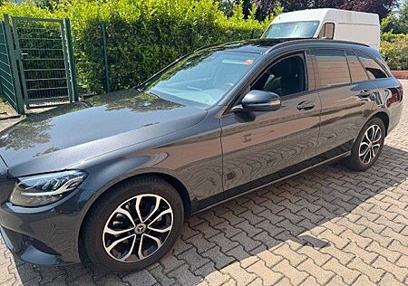 Mercedes-Benz C 220 T-Modell T d 4Matic Panorama,