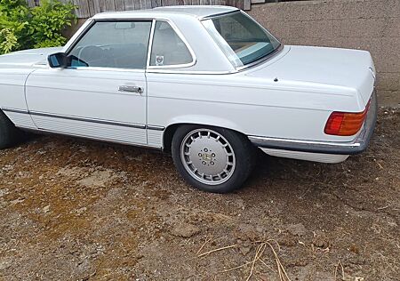 Mercedes-Benz SL 560