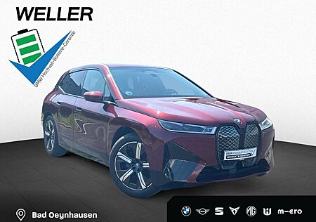 BMW iX xDrive40 Sportpaket DAProf 360° AHK Laser