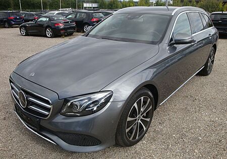 Mercedes-Benz E 300 de T-Modell Avantgarde *LED/DAB/Comand*