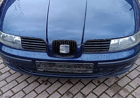 Seat Toledo Signo 1,8 20V Autom.tüv 04/2026