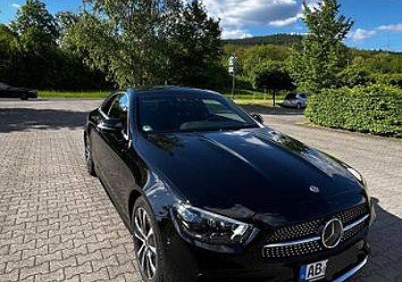 Mercedes-Benz E 220 d Coupé