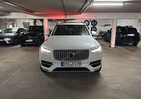 Volvo EX90