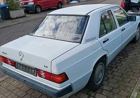 Mercedes-Benz 190