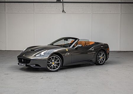 Ferrari California 2+2 *Grigio Silverstone & Cuoio*