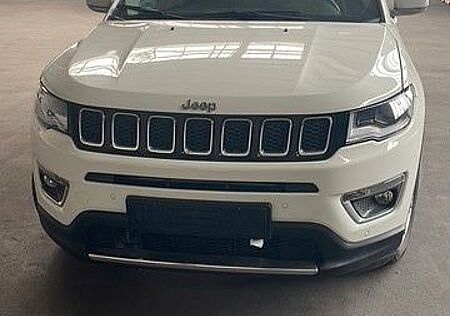 Jeep Compass Limited FWD