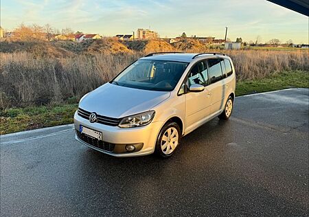 VW Touran Volkswagen 1.6 TDI Comfortline, TÜV bis 07/2027