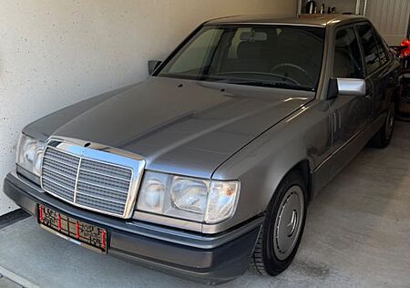 Mercedes-Benz 300 Turbo Diesel
