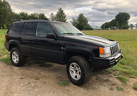 Jeep Grand Cherokee ZJ 4.0 TÜV neu