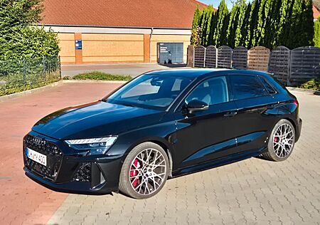 Audi RS3 Sportback NP 84.000€