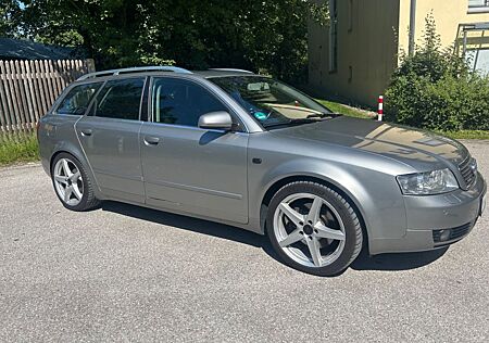 Audi A4 3.0 tiptronic quattro Avant -