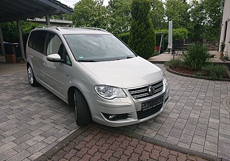 VW Touran Volkswagen 2.0 TDI 7 Sitzer R-Line Edition Highline