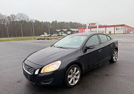 Volvo S60 Lim. Kinetic TÜV auf Wunsch Neu!