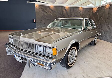 Chevrolet Caprice 5.6L/1-HAND/H-ZULASSUNG/KEIN ROST/TOP