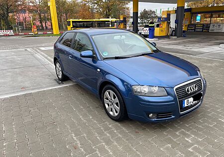 Audi A3 TFSI S tronic Bluetooth Freispre. Rückfahrkamer