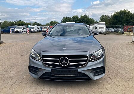 Mercedes-Benz E 220 E -Klasse T-Modell d 4Matic AMG. LED