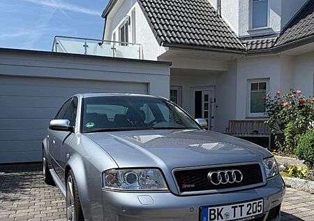 Audi RS6 4.2 tiptronic quattro -