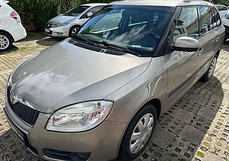 Skoda Fabia Combi 1.6l Ambiente