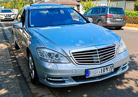 Mercedes-Benz S 350 CDI *NACHT*ALARM*LEDER*TOTW*DACH*