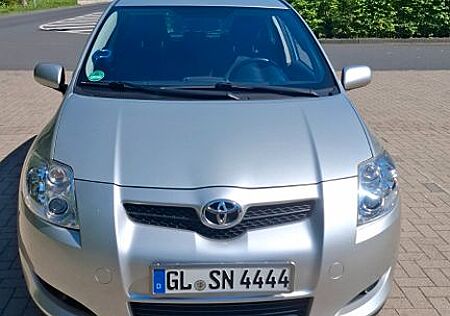 Toyota Auris 1.6 VVT-i Sol Sol