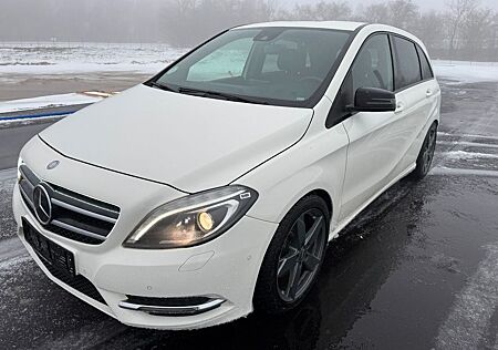 Mercedes-Benz B 220 B220 CDI/d Auto. 170PS NR: 62405