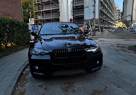 BMW X6 xDrive50i -