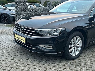 Volkswagen Passat Variant Panorama ACC PDC NAVI Kamera