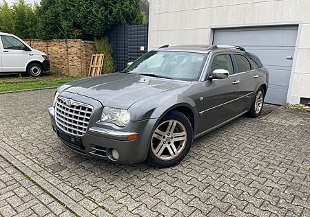 Chrysler 300C Touring 3.0 CRD Autom. -