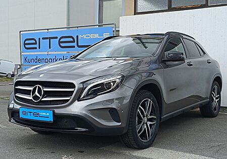 Mercedes-Benz GLA 200 Urban Score Panorama Bi-Xenon PDC TWA