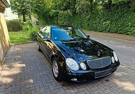 Mercedes-Benz E 220 CDI
