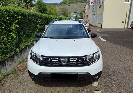 Dacia Duster TCe 130 8-fach bereift Klimaaut Sitzheiz