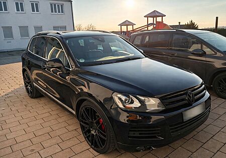 VW Touareg Volkswagen 3.0 V6 TDI BlueMotion