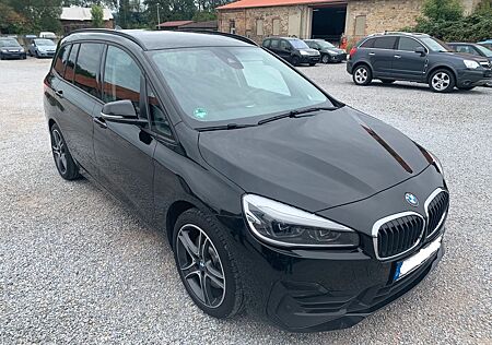 BMW 2er 220 Gran Tourer 220d xDrive Steptronic Advantage