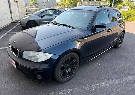 BMW 116i +EGSD+KLIMAAUT.+SHZ+PDC+NAVI+MFL+ALU+TÜV2/26