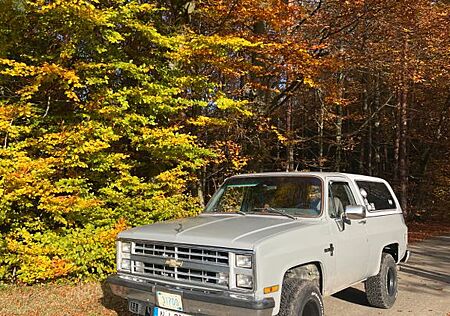 Chevrolet Blazer K5 305 cui 5 L V8 Teilrestauriert