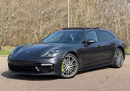 Porsche Panamera Sport Turismo 4 E-Hybrid