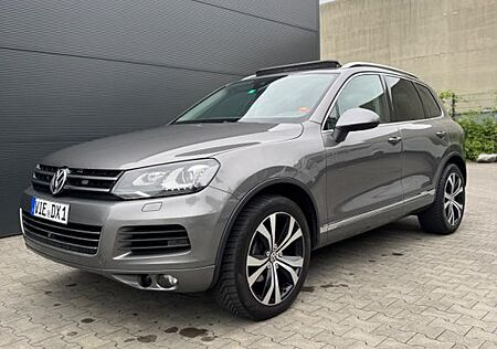 VW Touareg Volkswagen 3.0 V6 TDI Exclusive