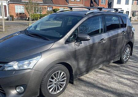 Toyota Verso 1.6l sportsvan