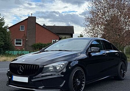 Mercedes-Benz CLA 180 AMG Line AMG Line