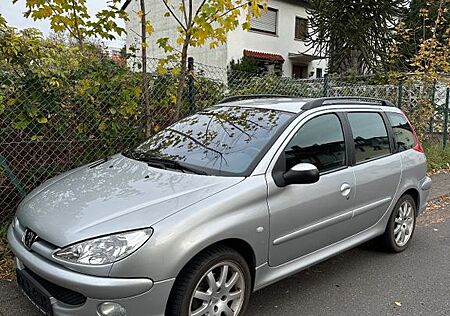 Peugeot 206 Quiksilver 90 ESP - 1.Hand - 37.000km !