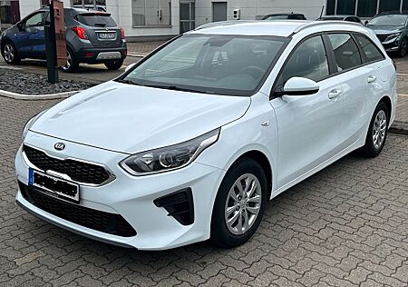 Kia Cee'd Sportswagon Ceed Sportswagon 1.0 T-GDI gepflegt mit Garantie