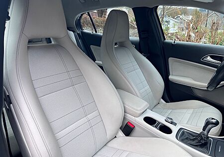 Mercedes-Benz GLA 200 Urban Urban