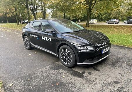 Kia EV6 +77,4-kWh+AWD+WÄRMEPUMPE Bluetooth Navi LED