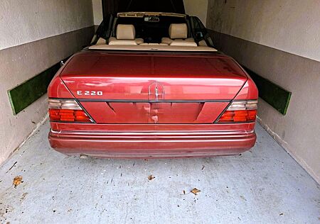 Mercedes-Benz E 220 Cabrio