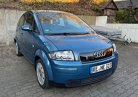 Audi A2 1.4 - TÜV 01/27 / Pano / AHK